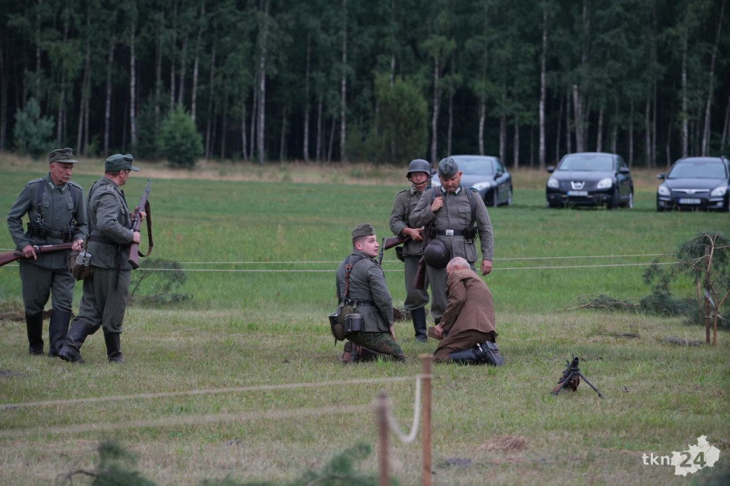 Efektowna rekonstrukcja historyczna i uroczystości w Białym Ługu [fotorelacja]