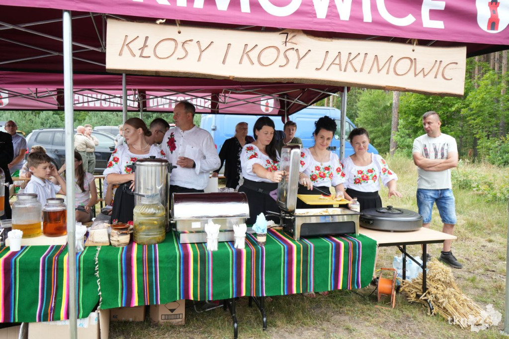 27. Pułk Ułanów uroczyście świętował w Białym Ługu. Przedstawiono rekonstrukcję historyczną [wideo, zdjęcia]