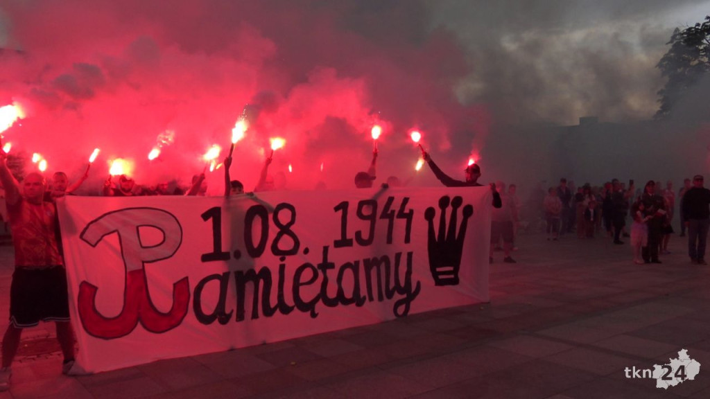 Końskie uczciły Powstańców Warszawskich. Godzina W 2025 [wideo, zdjęcia]