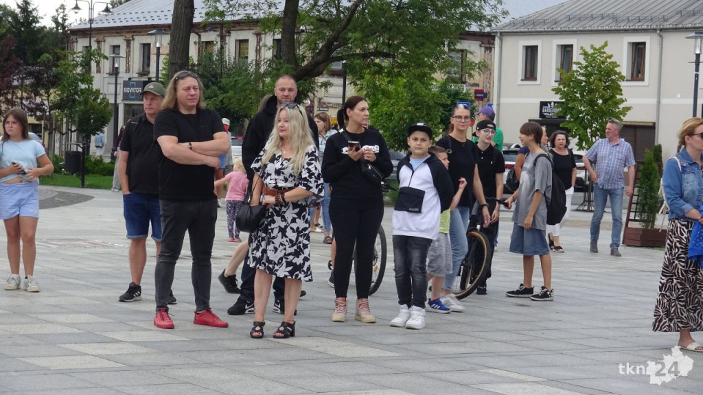 Końskie uczciły Powstańców Warszawskich. Godzina W 2025 [wideo, zdjęcia]