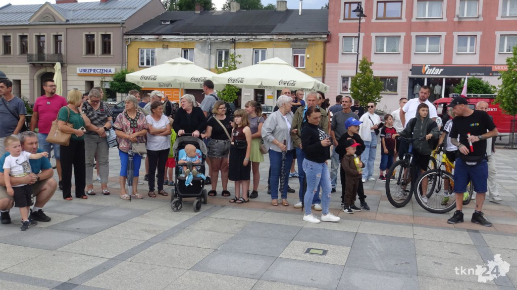 Końskie uczciły Powstańców Warszawskich. Godzina W 2025 [wideo, zdjęcia]