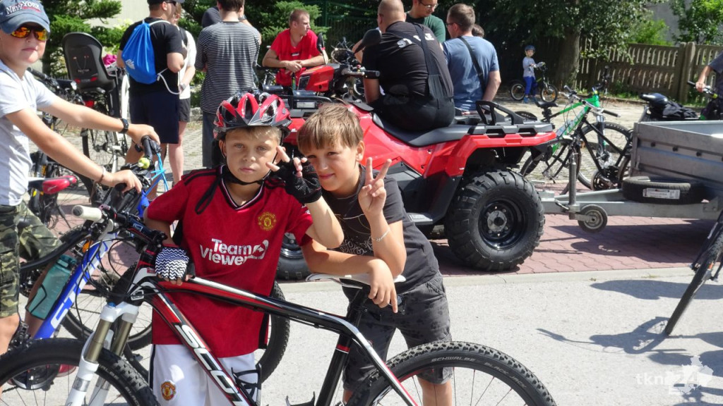 Rowerowy rajd w gminie Ruda Maleniecka z dużym zainteresowaniem [wideo, zdjęcia]