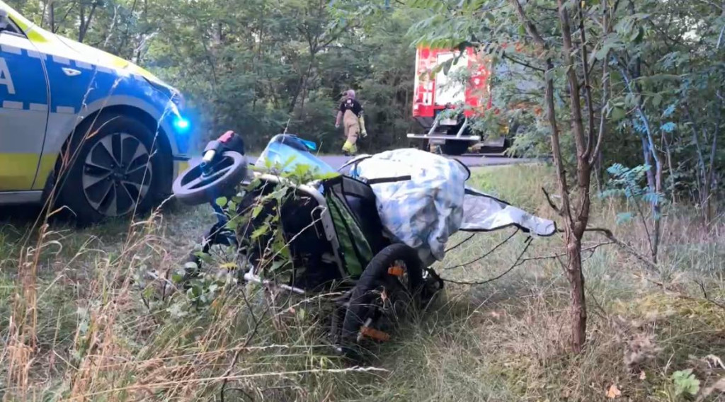 Pijany kierowca wjechał w grupę pielgrzymów. Wśród poszkodowanych 2,5-letnie dziecko [zdjęcia]