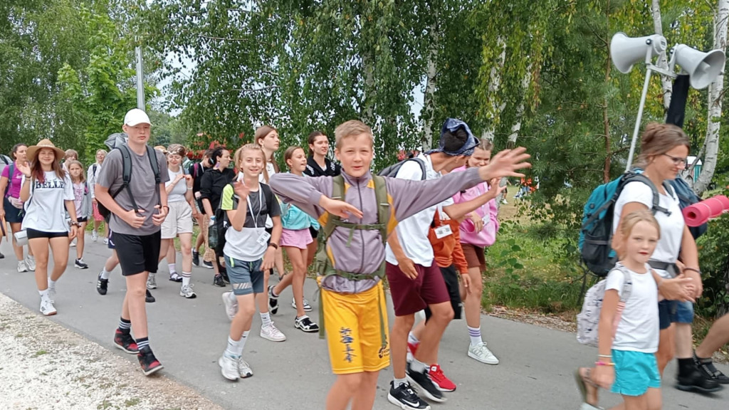 Ważny dzień na pielgrzymce. Długi marsz i duchowe przeżycia [zdjęcia]
