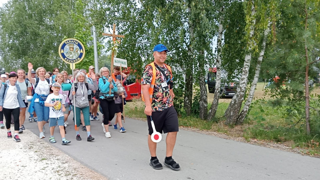 Ważny dzień na pielgrzymce. Długi marsz i duchowe przeżycia [zdjęcia]