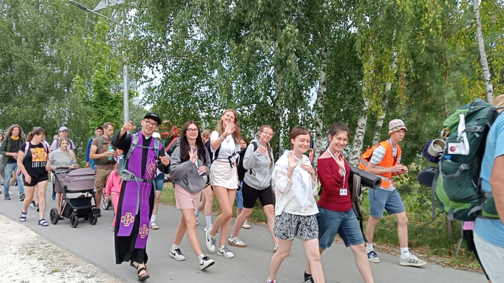 Ważny dzień na pielgrzymce. Długi marsz i duchowe przeżycia [zdjęcia]
