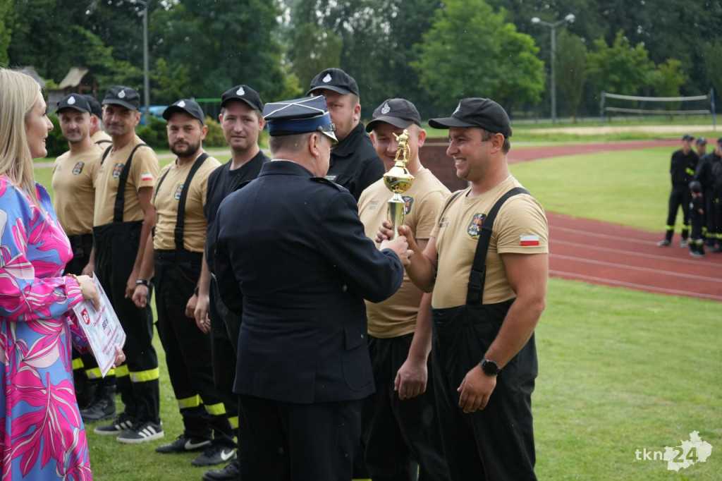 Zawody sportowo-pożarnicze dwóch gmin w Radoszycach. Znamy zwycięzców [wideo, zdjęcia]