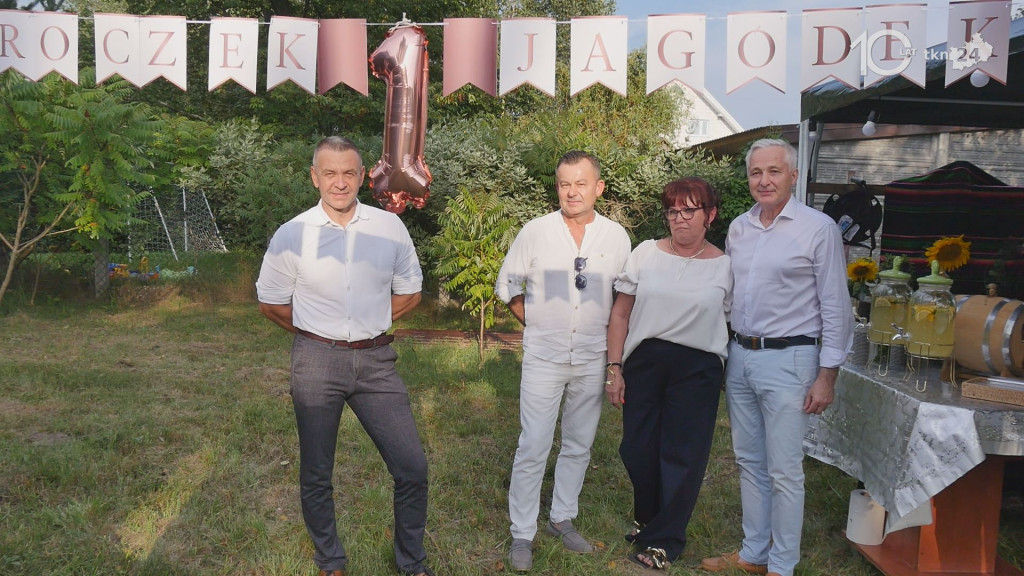 Jagódki mają już rok. Za nimi huczne urodziny [wideo, zdjęcia]