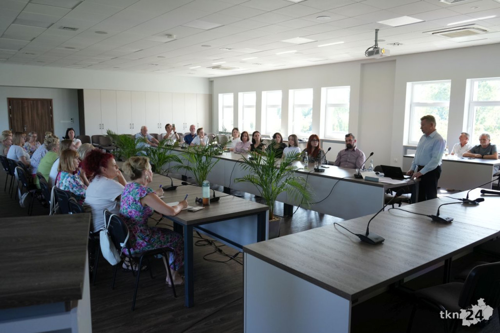 W Końskich odbyło się spotkanie informacyjne dla organizacji i grup nieformalnych [wideo]