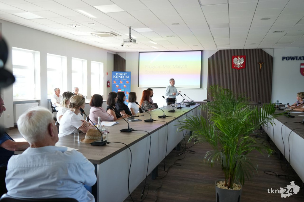 W Końskich odbyło się spotkanie informacyjne dla organizacji i grup nieformalnych [wideo]