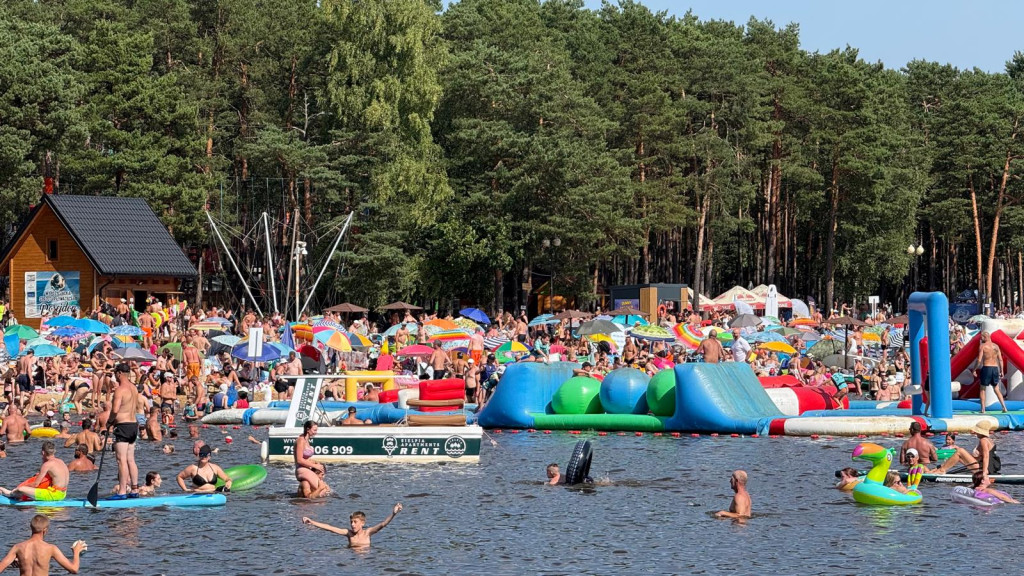 Sierpniowy weekend w Sielpi z nieprzebranymi tłumami [zdjęcia]