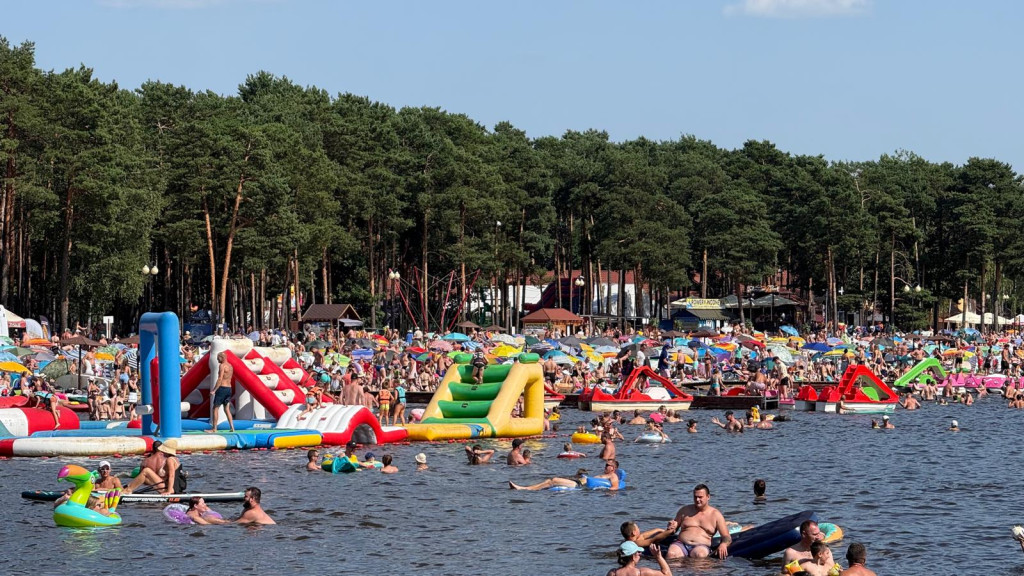 Sierpniowy weekend w Sielpi z nieprzebranymi tłumami [zdjęcia]
