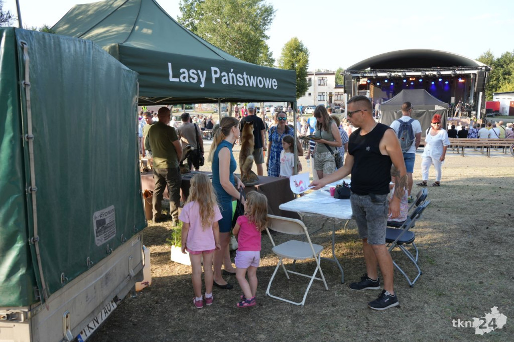 Święto Stąporkowa 2025. Tłumy na koncercie Małgorzaty Ostrowskiej [wideo, zdjęcia]