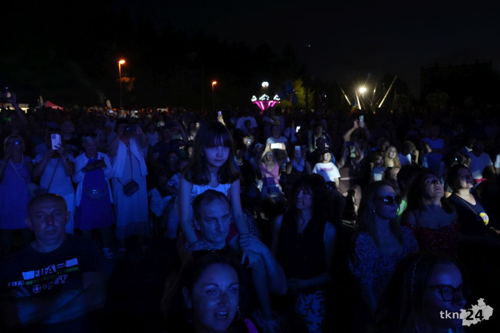 Święto Stąporkowa 2025. Tłumy na koncercie Małgorzaty Ostrowskiej [wideo, zdjęcia]