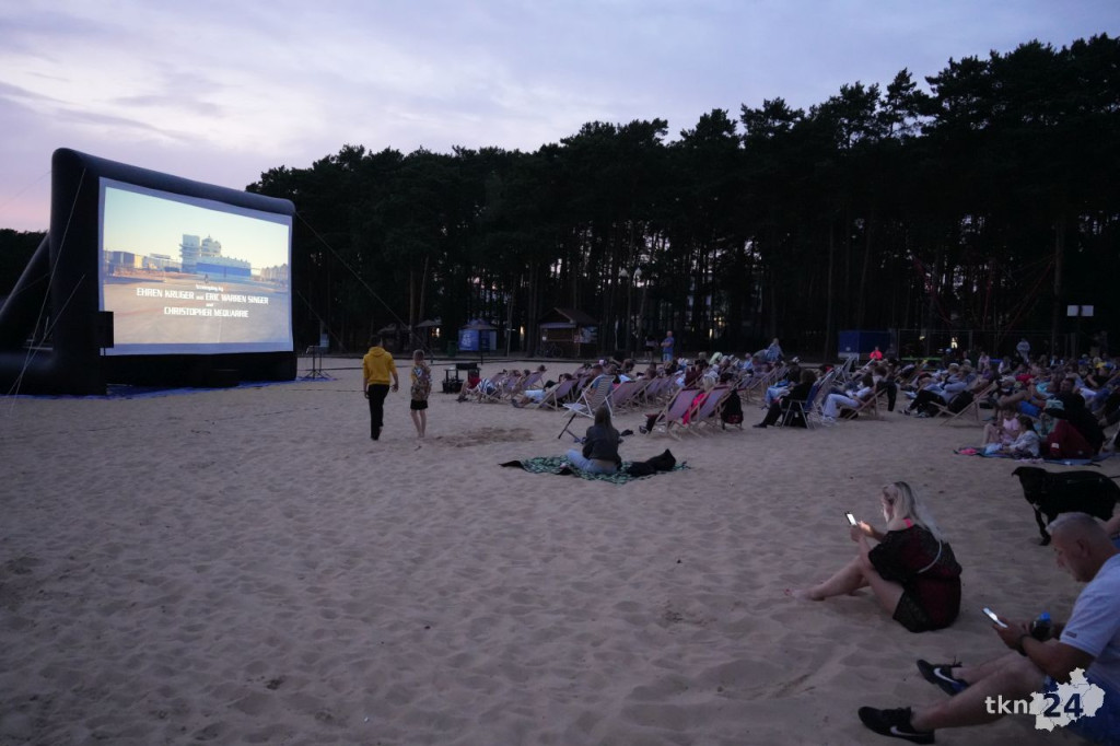 Kino plenerowe na plaży w Sielpi! Tłumy przybyły na seans filmowy [zdjęcia]
