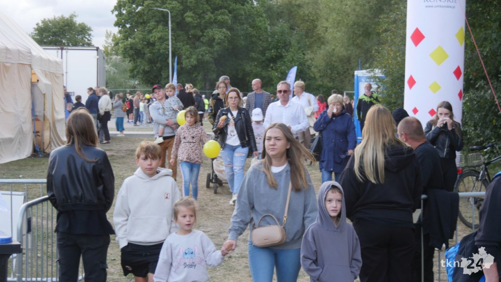 Sobota na Dniach Końskich. Świetni lokalni muzycy, sport i Kubańczyk [wideo, zdjęcia]