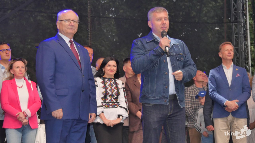 Sobota na Dniach Końskich. Świetni lokalni muzycy, sport i Kubańczyk [wideo, zdjęcia]