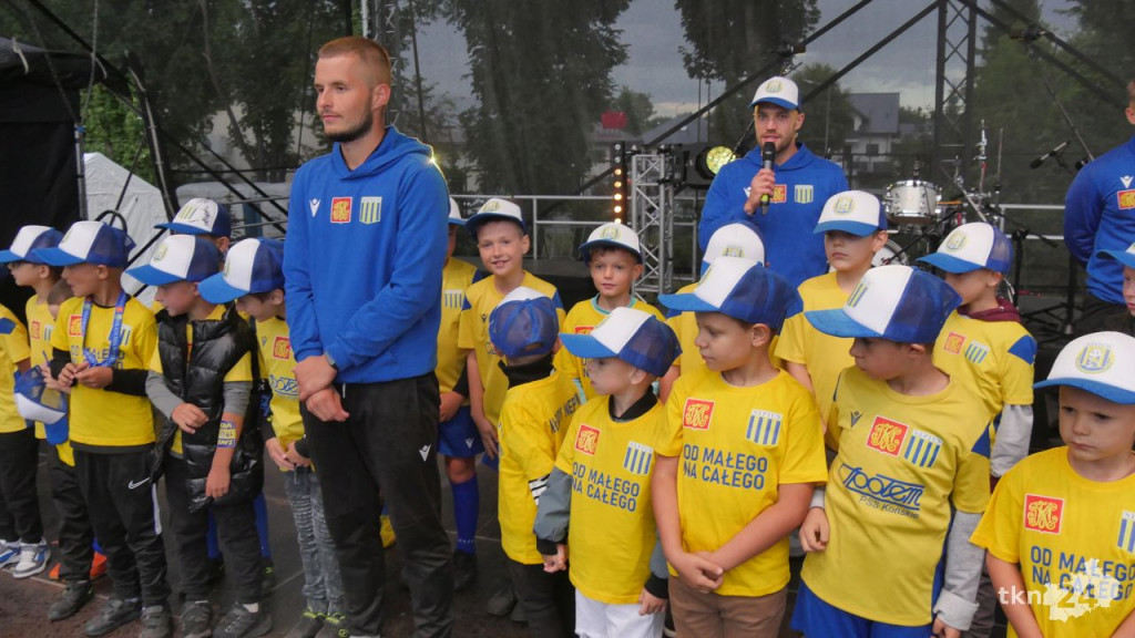 Sobota na Dniach Końskich. Świetni lokalni muzycy, sport i Kubańczyk [wideo, zdjęcia]