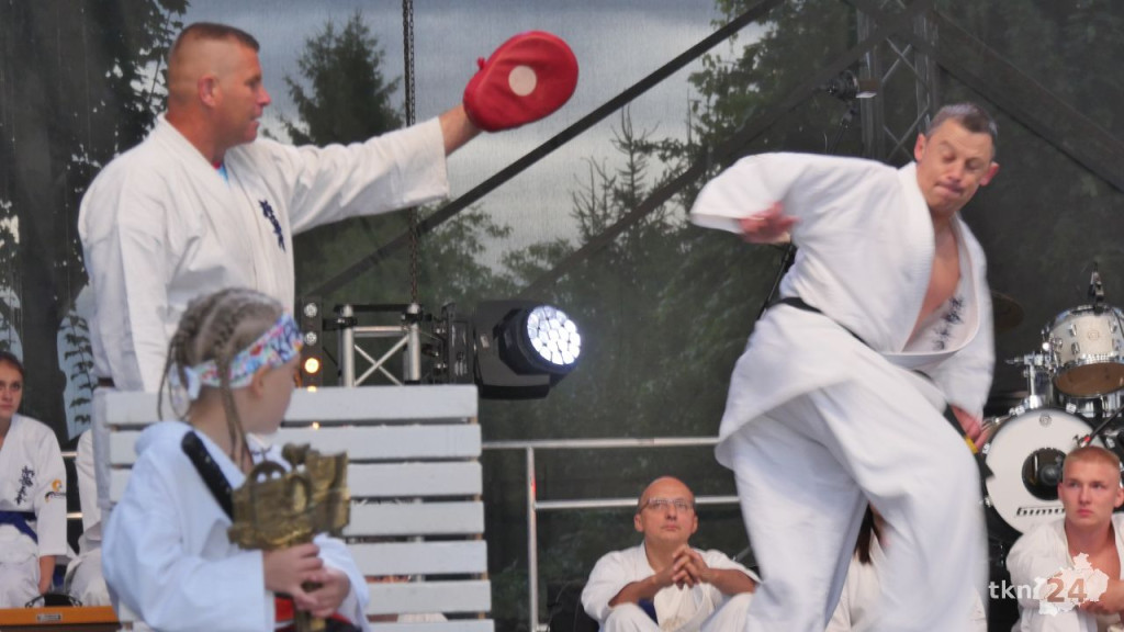 Sobota na Dniach Końskich. Świetni lokalni muzycy, sport i Kubańczyk [wideo, zdjęcia]