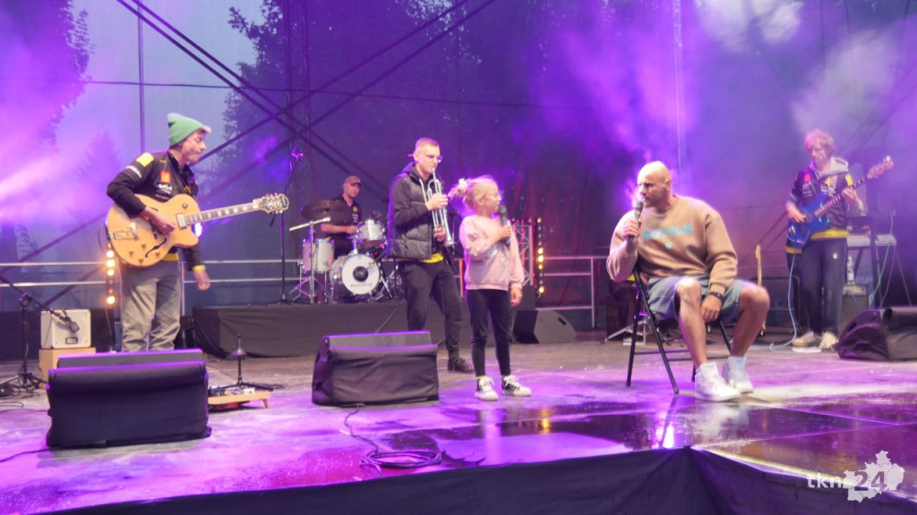 Sobota na Dniach Końskich. Świetni lokalni muzycy, sport i Kubańczyk [wideo, zdjęcia]