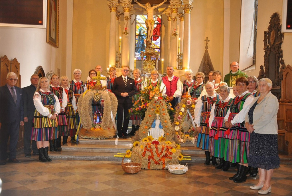 Dożynki i nowi duszpasterze w Kolegiacie św. Mikołaja