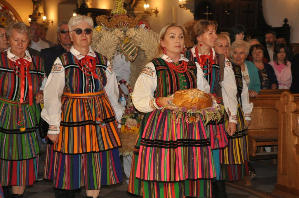 Dożynki i nowi duszpasterze w Kolegiacie św. Mikołaja