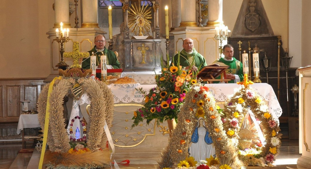 Dożynki i nowi duszpasterze w Kolegiacie św. Mikołaja