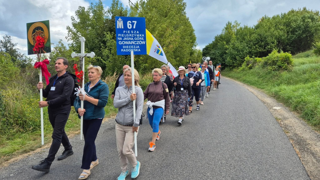 67. Piesza Pielgrzymka z Gowarczowa. Zobaczcie zdjęcia z wyjścia i z Częstochowy