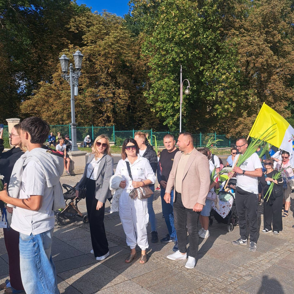 67. Piesza Pielgrzymka z Gowarczowa. Zobaczcie zdjęcia z wyjścia i z Częstochowy