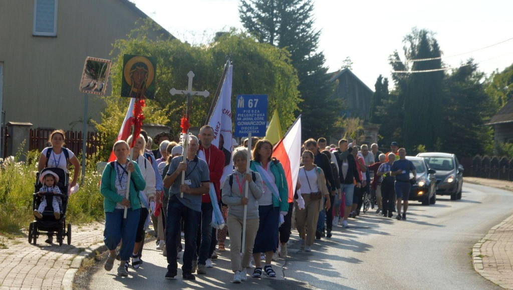 67. Piesza Pielgrzymka z Gowarczowa. Zobaczcie zdjęcia z wyjścia i z Częstochowy