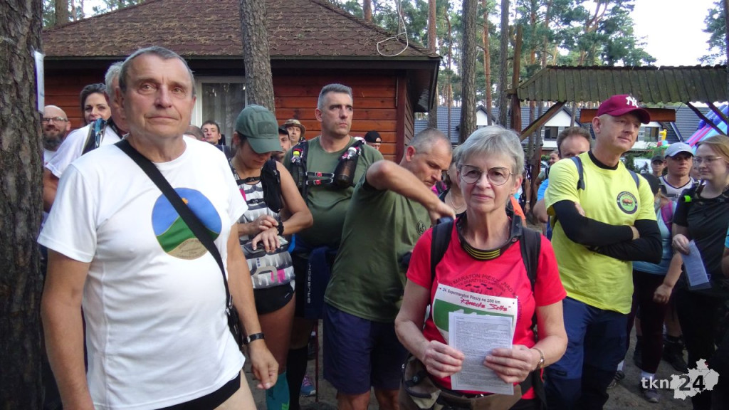 Konecka Setka ruszyła. Najwytrwalsi piechurzy są na trasie [wideo, zdjęcia]