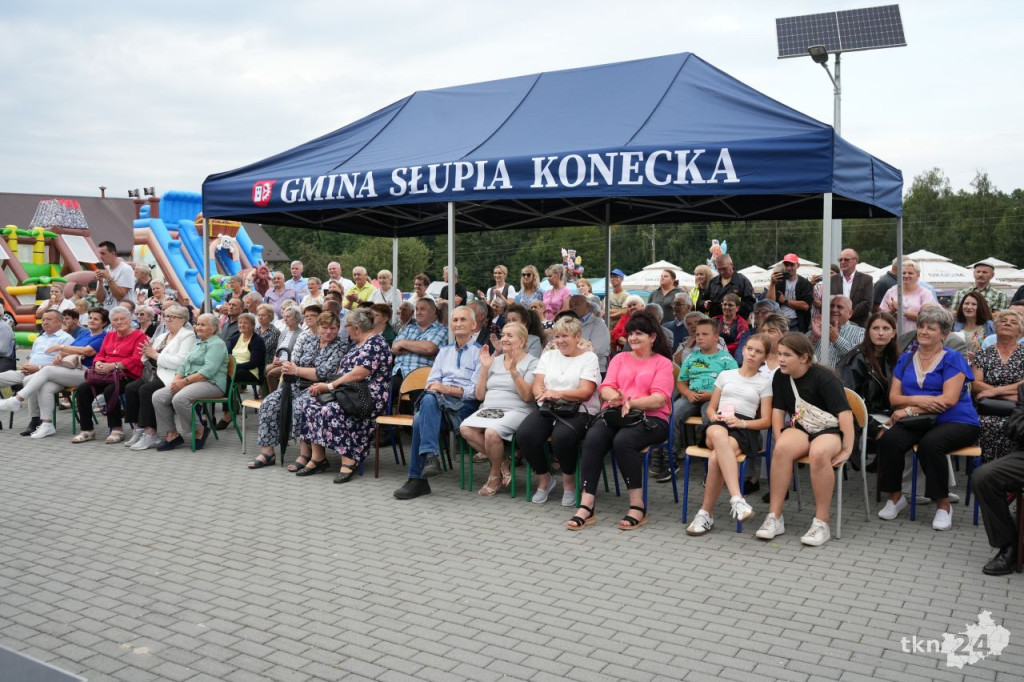 Zespół Baciary gwiazdą dożynek w gminie Słupia Konecka [wideo, zdjęcia]