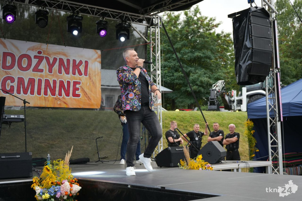 Zespół Baciary gwiazdą dożynek w gminie Słupia Konecka [wideo, zdjęcia]