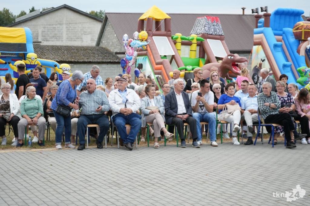 Zespół Baciary gwiazdą dożynek w gminie Słupia Konecka [wideo, zdjęcia]