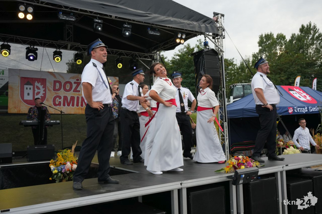 Zespół Baciary gwiazdą dożynek w gminie Słupia Konecka [wideo, zdjęcia]