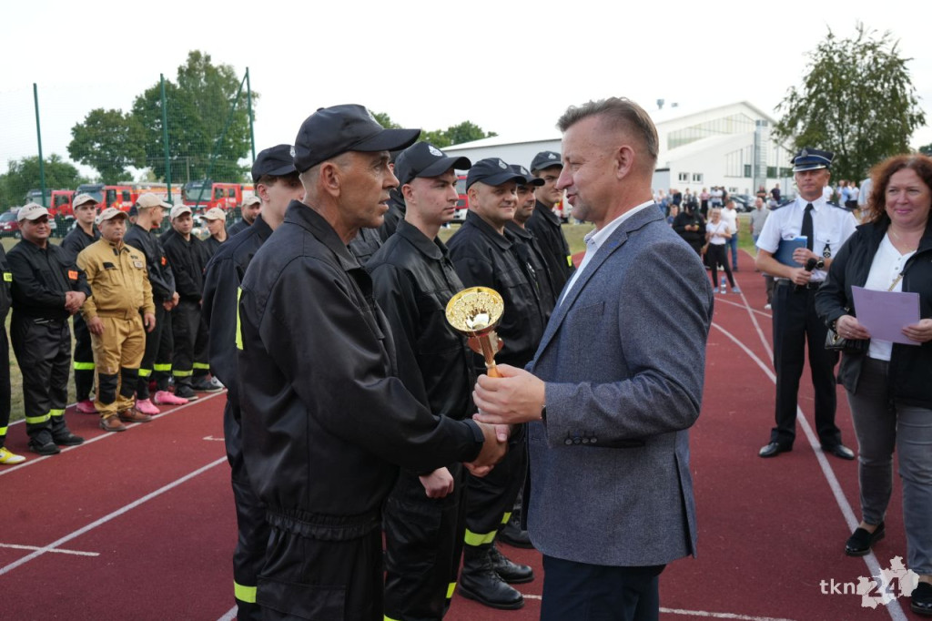 Zawody sportowo-pożarnicze w Rudzie Malenieckiej. Konkurowali strażacy z dwóch gmin [wideo, zdjęcia]