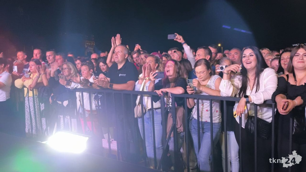 Zespół Baciary gwiazdą dożynek w gminie Słupia Konecka [wideo, zdjęcia]
