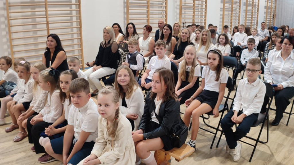 Uroczyste rozpoczęcie roku szkolnego w Gminie Radoszyce [zdjęcia]