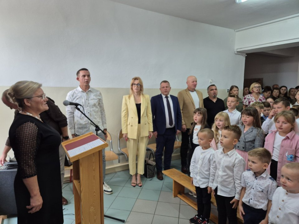Uroczyste rozpoczęcie roku szkolnego w Gminie Radoszyce [zdjęcia]
