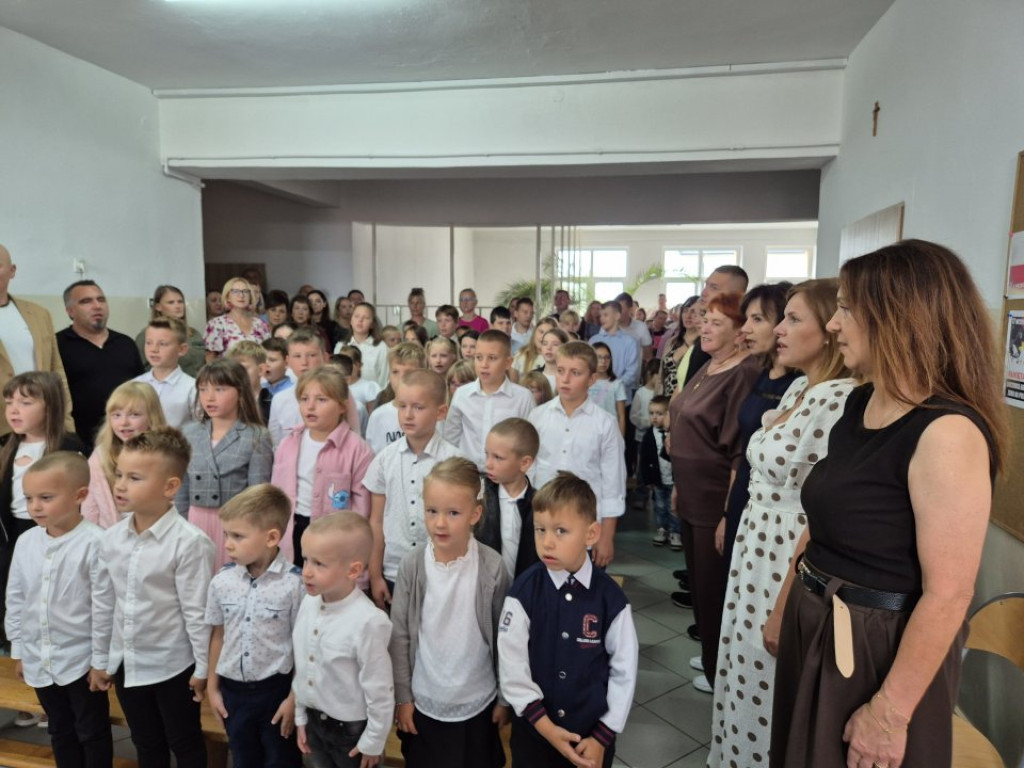 Uroczyste rozpoczęcie roku szkolnego w Gminie Radoszyce [zdjęcia]