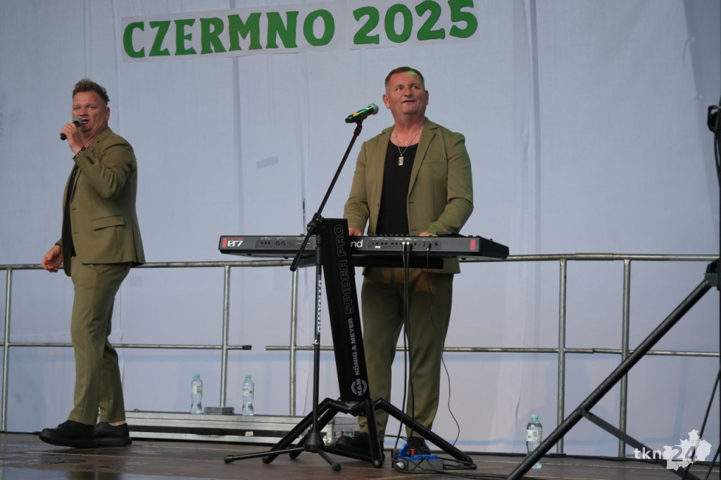 Gmina Fałków pożegnała lato w Czermnie z zespołem MIG [wideo, zdjęcia]