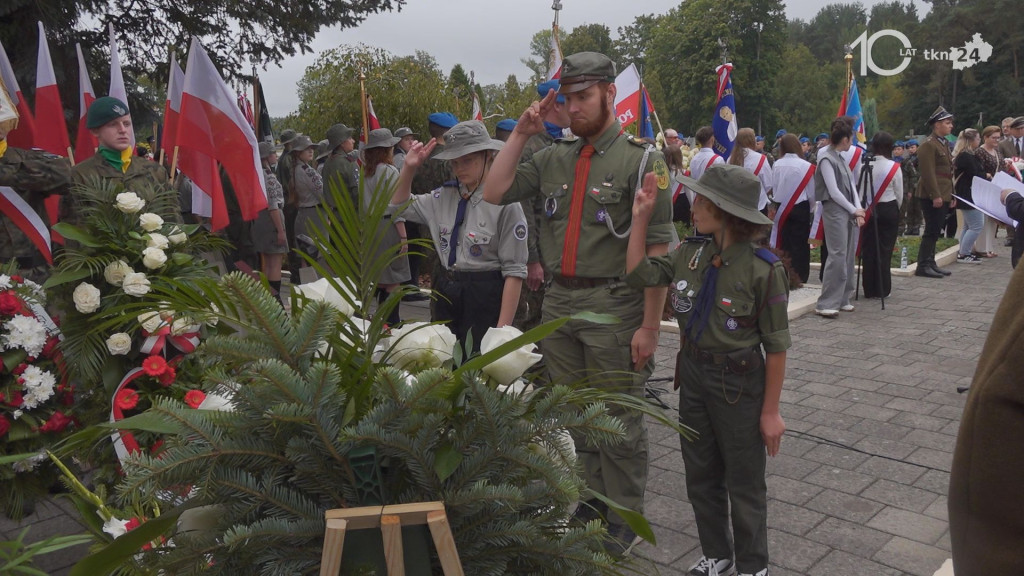 Sobotnie obchody Koneckiego Września 2025. Uroczystość przy Pomniku Partyzantów [wideo, zdjęcia]