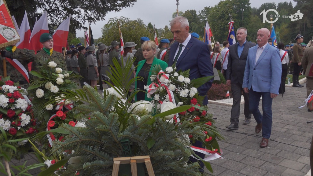 Sobotnie obchody Koneckiego Września 2025. Uroczystość przy Pomniku Partyzantów [wideo, zdjęcia]