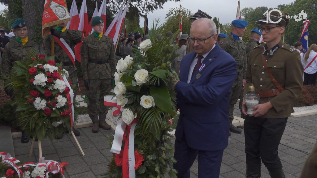 Sobotnie obchody Koneckiego Września 2025. Uroczystość przy Pomniku Partyzantów [wideo, zdjęcia]