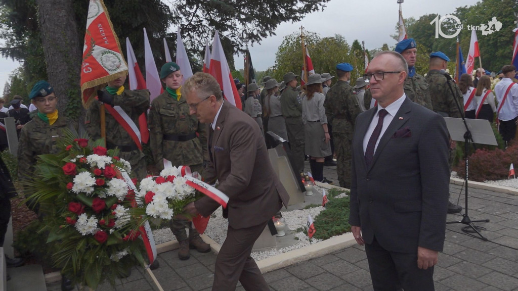 Sobotnie obchody Koneckiego Września 2025. Uroczystość przy Pomniku Partyzantów [wideo, zdjęcia]