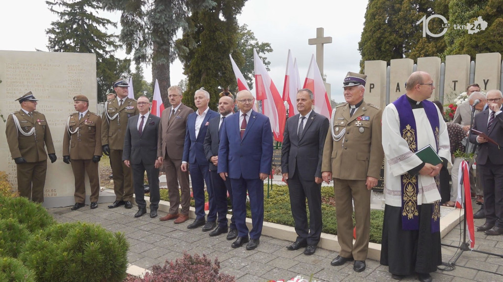 Sobotnie obchody Koneckiego Września 2025. Uroczystość przy Pomniku Partyzantów [wideo, zdjęcia]