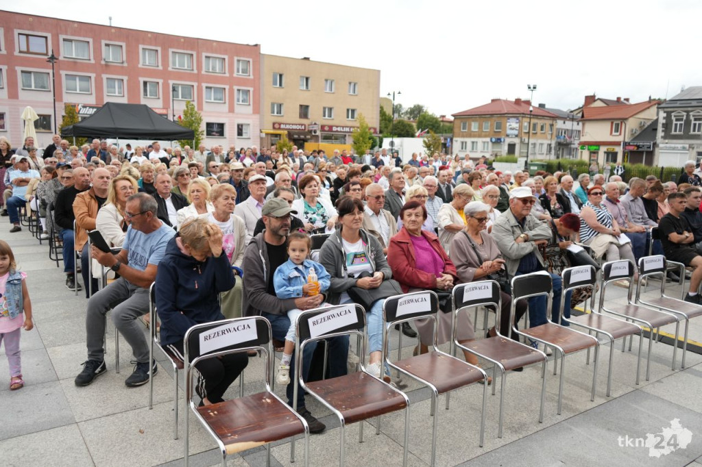 Niedziela Koneckiego Września 2025. Modlitwa za ojczyznę i koncert wojskowy na rynku [wideo, zdjęcia]