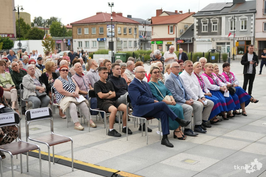Niedziela Koneckiego Września 2025. Modlitwa za ojczyznę i koncert wojskowy na rynku [wideo, zdjęcia]