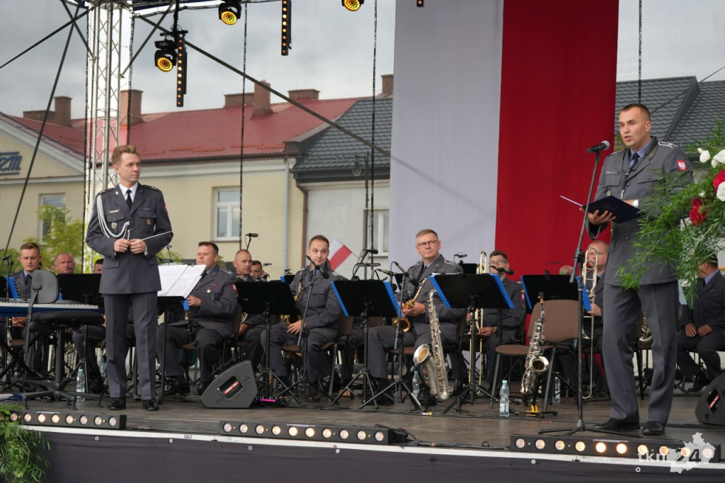 Niedziela Koneckiego Września 2025. Modlitwa za ojczyznę i koncert wojskowy na rynku [wideo, zdjęcia]