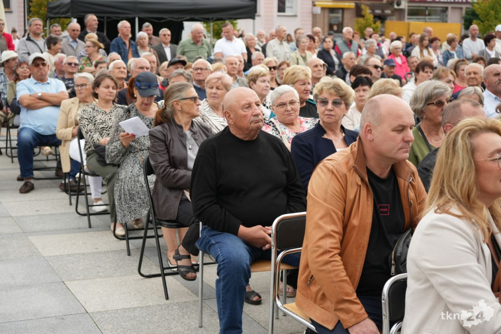 Niedziela Koneckiego Września 2025. Modlitwa za ojczyznę i koncert wojskowy na rynku [wideo, zdjęcia]